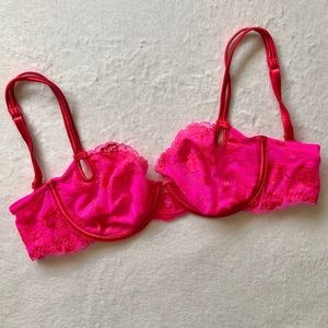 Victoria’s Secret Bra Unlined Demi Sexy Lace 32D